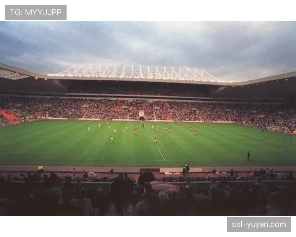 从光明球场到伊蒂哈德，英超中下游球队主场韧性探因